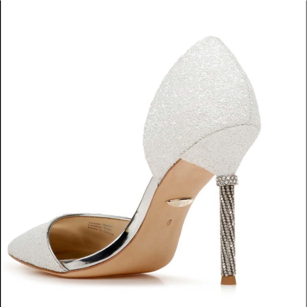 Badgley Mischka d’Orsay white sparkly pumps, size 7